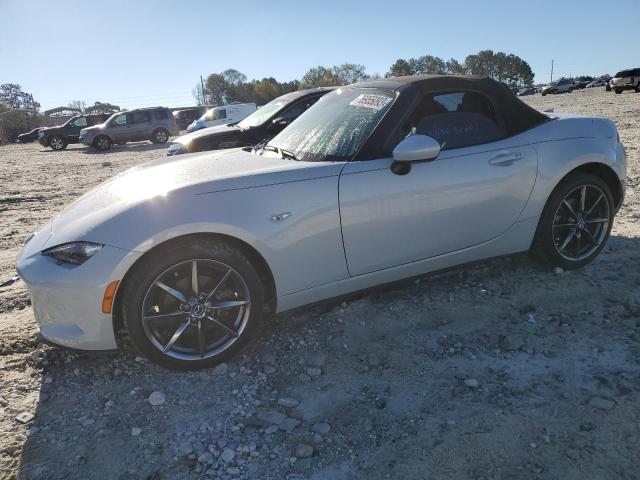 Image 1 of 2017 MAZDA MX-5 MIATA GRAND TOURING 2017 with VIN JM1NDAD75H0120413