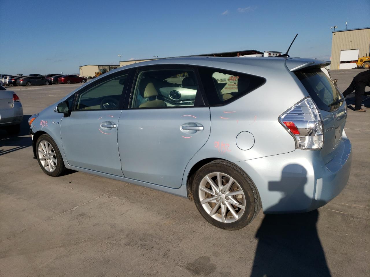 Изображение 2 2012 TOYOTA PRIUS V  2012 с VIN JTDZN3EU9C3171788