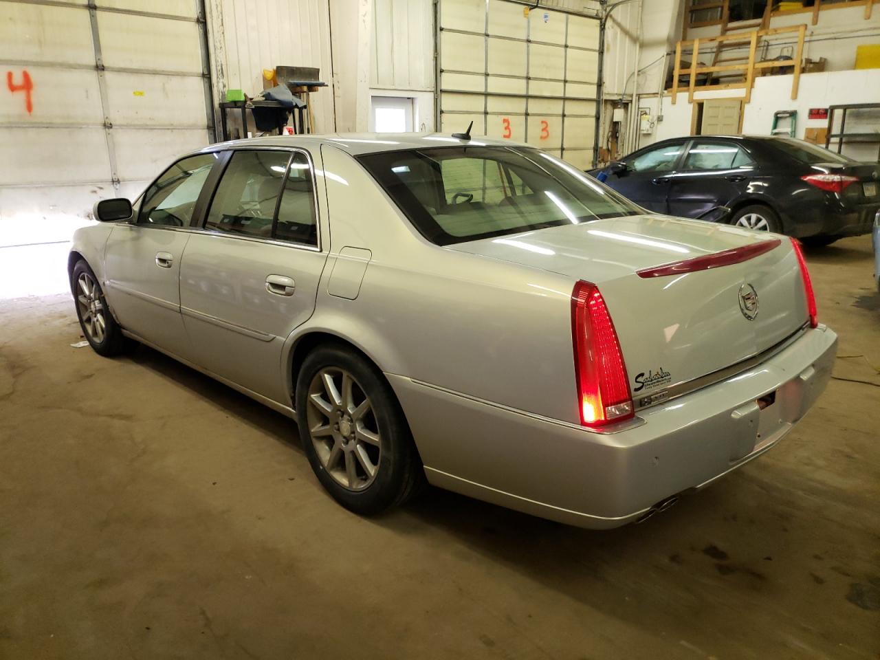 Image 2 of 2006 CADILLAC DTS  2006 with VIN 1G6KD57996U174619
