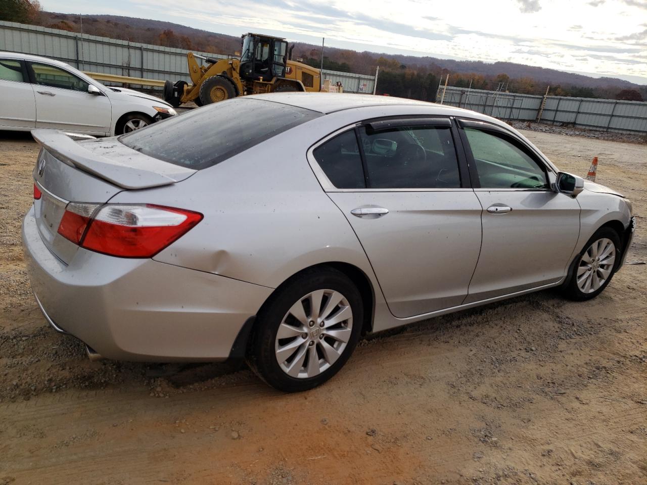 Изображение 3 2014 HONDA ACCORD EX 2014 с VIN 1HGCR2F77EA081990
