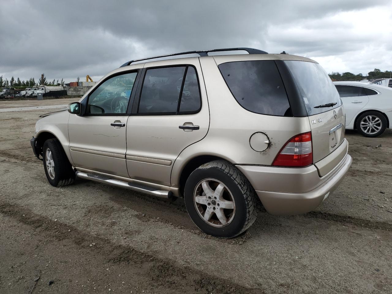 Obraz 2 z 2002 MERCEDES-BENZ ML 500 2002 z VIN 4JGAB75E62A314238