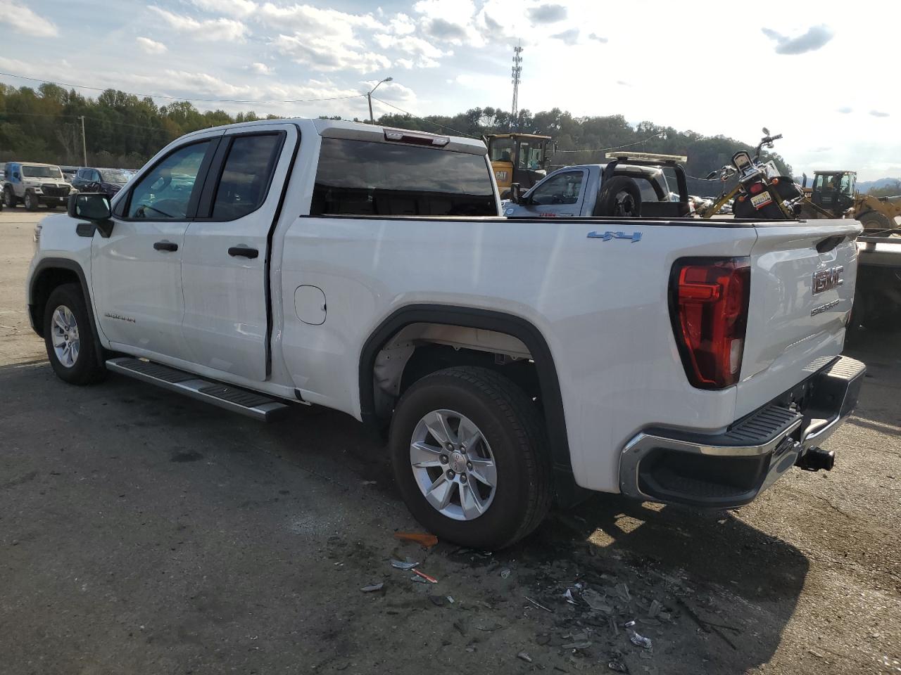 Изображение 2 2020 GMC SIERRA K1500 2020 с VIN 1GTR9AEF9LZ276063