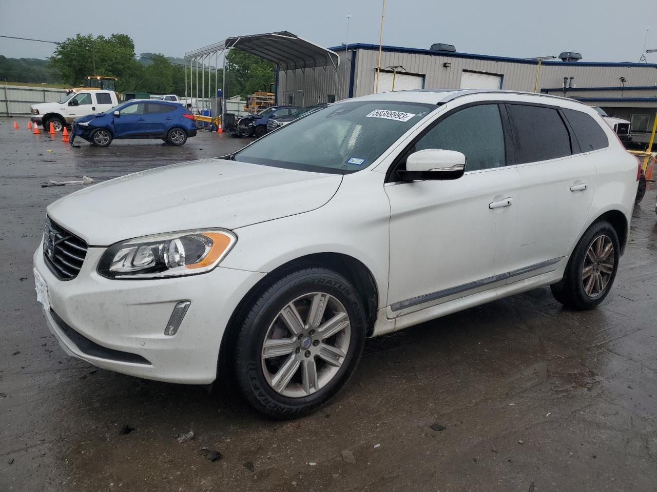 Image 1 of 2016 VOLVO XC60 T6 PREMIER 2016 with VIN YV449MDK3G2874977