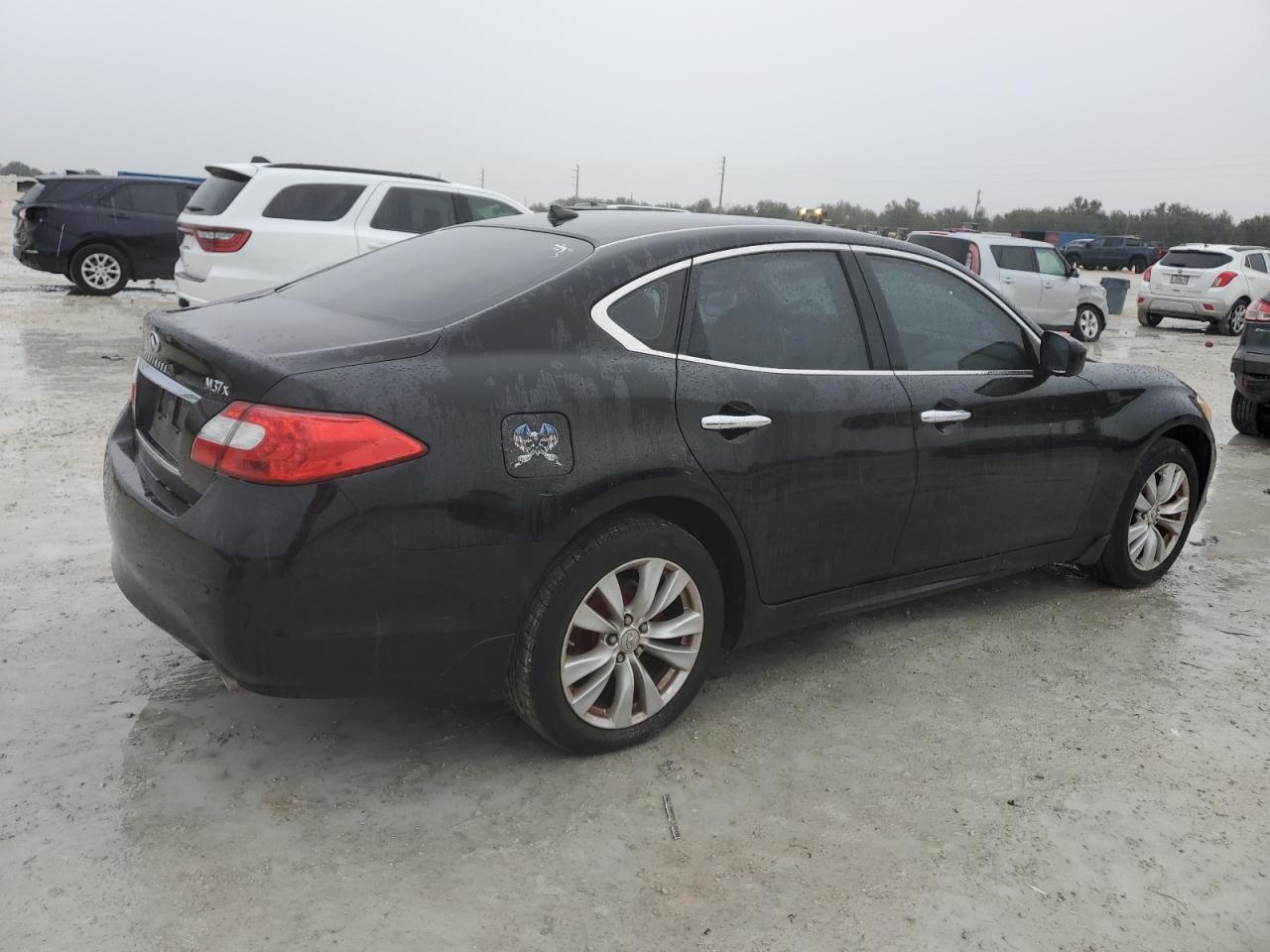 Image 3 of 2011 INFINITI M37 X 2011 with VIN JN1BY1AR9BM371841