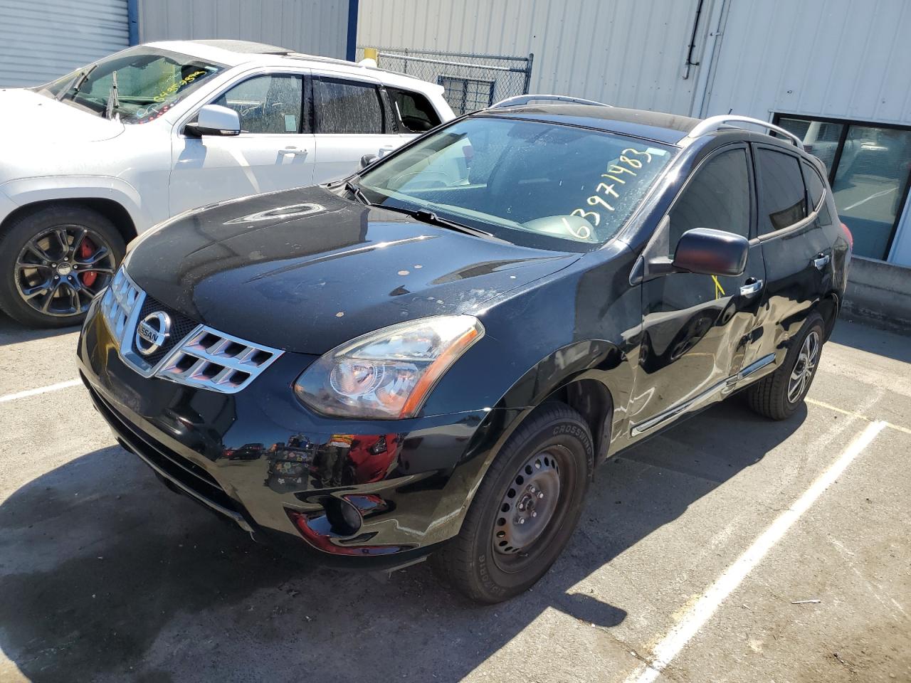 Image 1 of 2015 NISSAN ROGUE SELECT S 2015 with VIN JN8AS5MVXFW762053