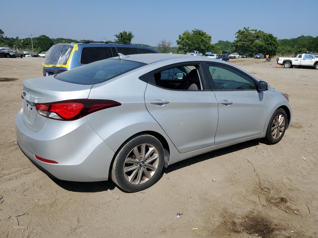Image 3 of 2015 HYUNDAI ELANTRA SE 2015 with VIN 5NPDH4AE3FH629243
