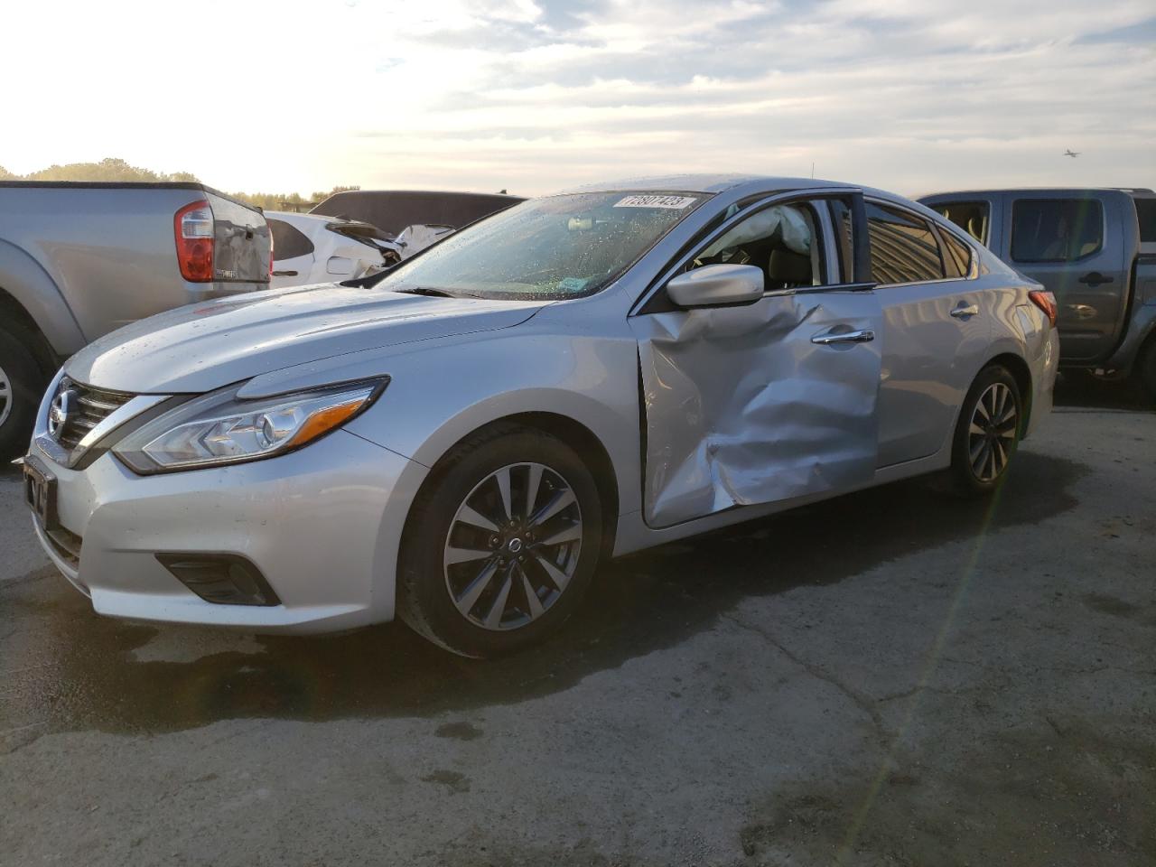 Obraz 1 z 2017 NISSAN ALTIMA 2.5 2017 z VIN 1N4AL3AP7HC269282