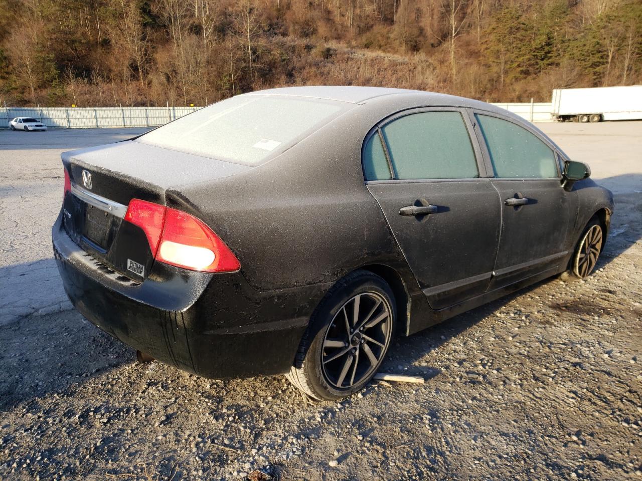 Image 3 of 2011 HONDA CIVIC LX 2011 with VIN 19XFA1F50BE050097