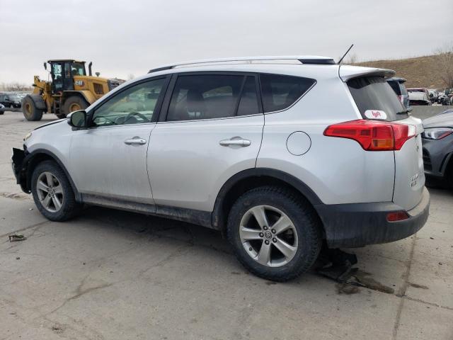 Image 2 of 2015 TOYOTA RAV4 XLE 2015 with VIN JTMRFREVXFJ021617