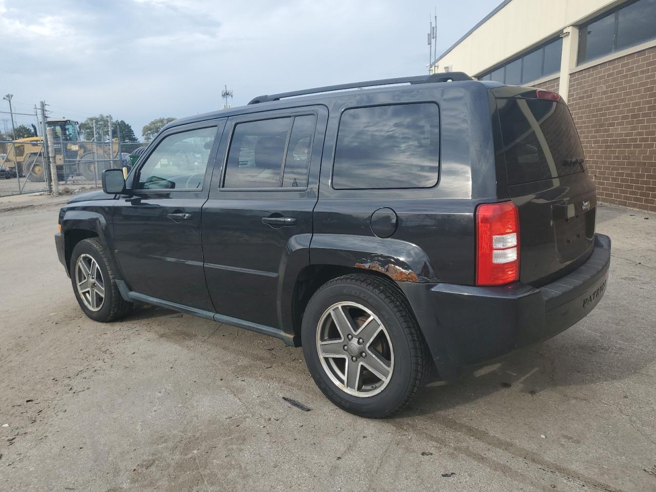 Изображение 2 2010 JEEP PATRIOT SPORT 2010 с VIN 1J4NT2GB4AD502692
