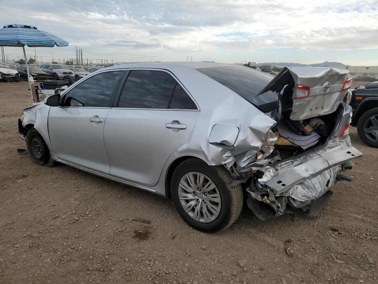 Obraz 2 z 2014 TOYOTA CAMRY L 2014 z VIN 4T1BF1FK1EU399678