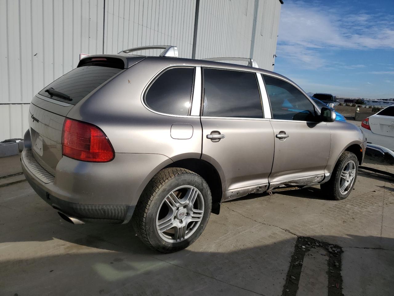 Obraz 3 z 2004 PORSCHE CAYENNE  2004 z VIN WP1AA29P84LA22571
