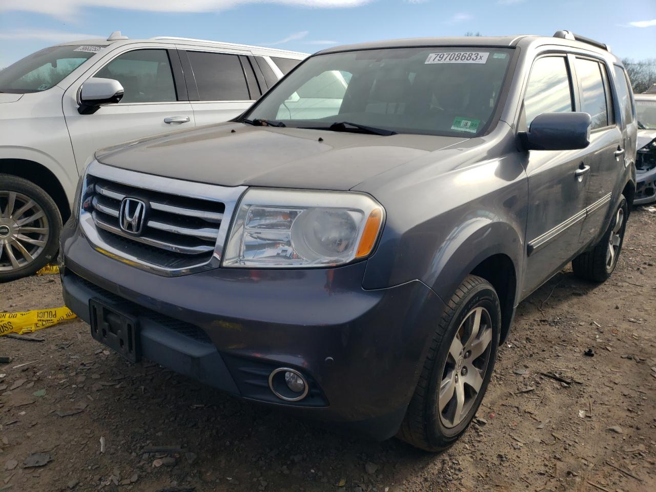 Image 1 of 2014 HONDA PILOT TOURING 2014 with VIN 5FNYF4H97EB027197
