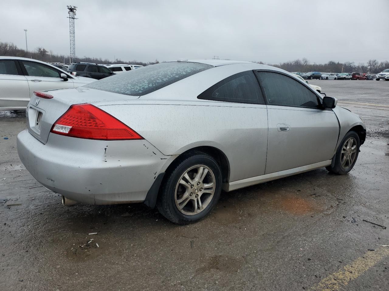 Image 3 of 2007 HONDA ACCORD EX 2007 with VIN 1HGCM72687A011961