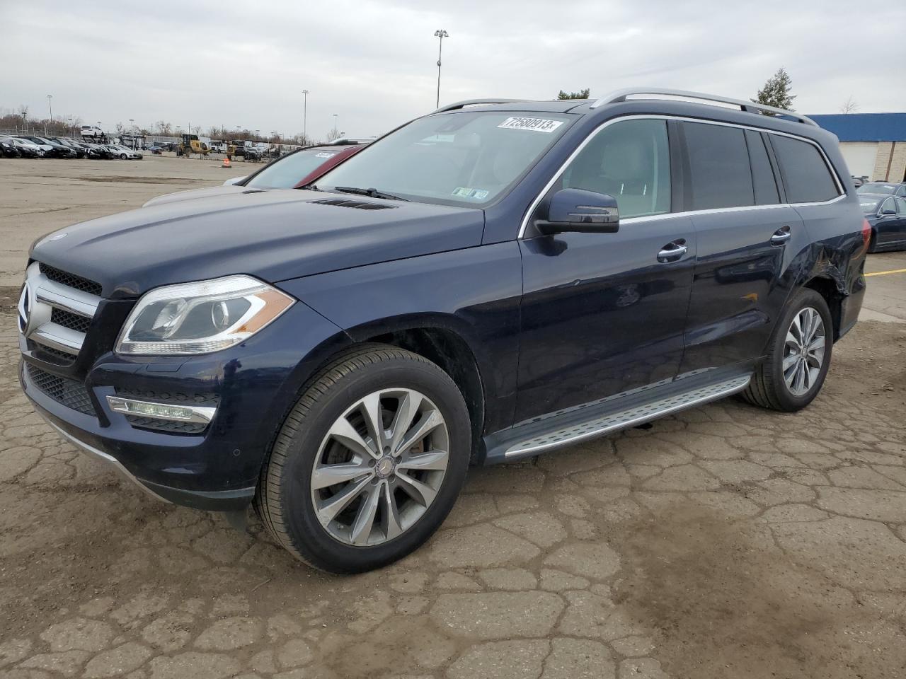 Image 1 of 2015 MERCEDES-BENZ GL 450 4MATIC 2015 with VIN 4JGDF6EE8FA501546
