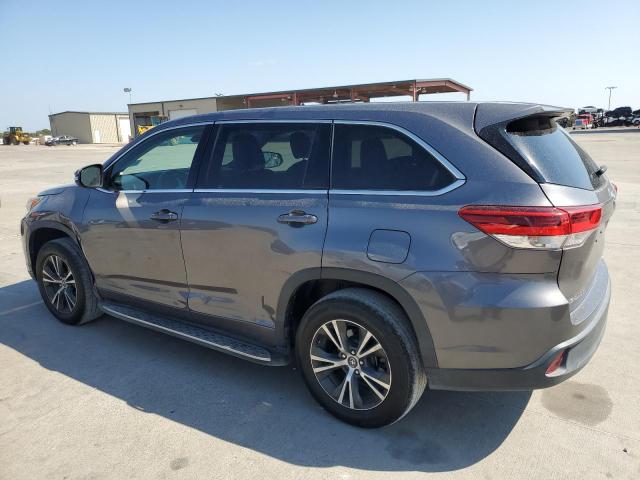 Image 2 of 2018 TOYOTA HIGHLANDER LE 2018 with VIN 5TDZARFH1JS035165