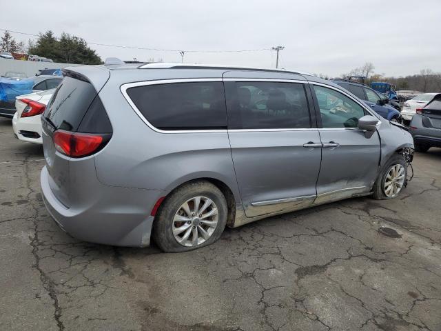 Image 3 of 2019 CHRYSLER PACIFICA TOURING L 2019 with VIN 2C4RC1BG4KR685272