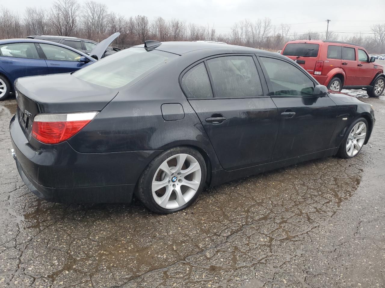 Obraz 3 z 2006 BMW 550 I 2006 z VIN WBANB535X6CP00603