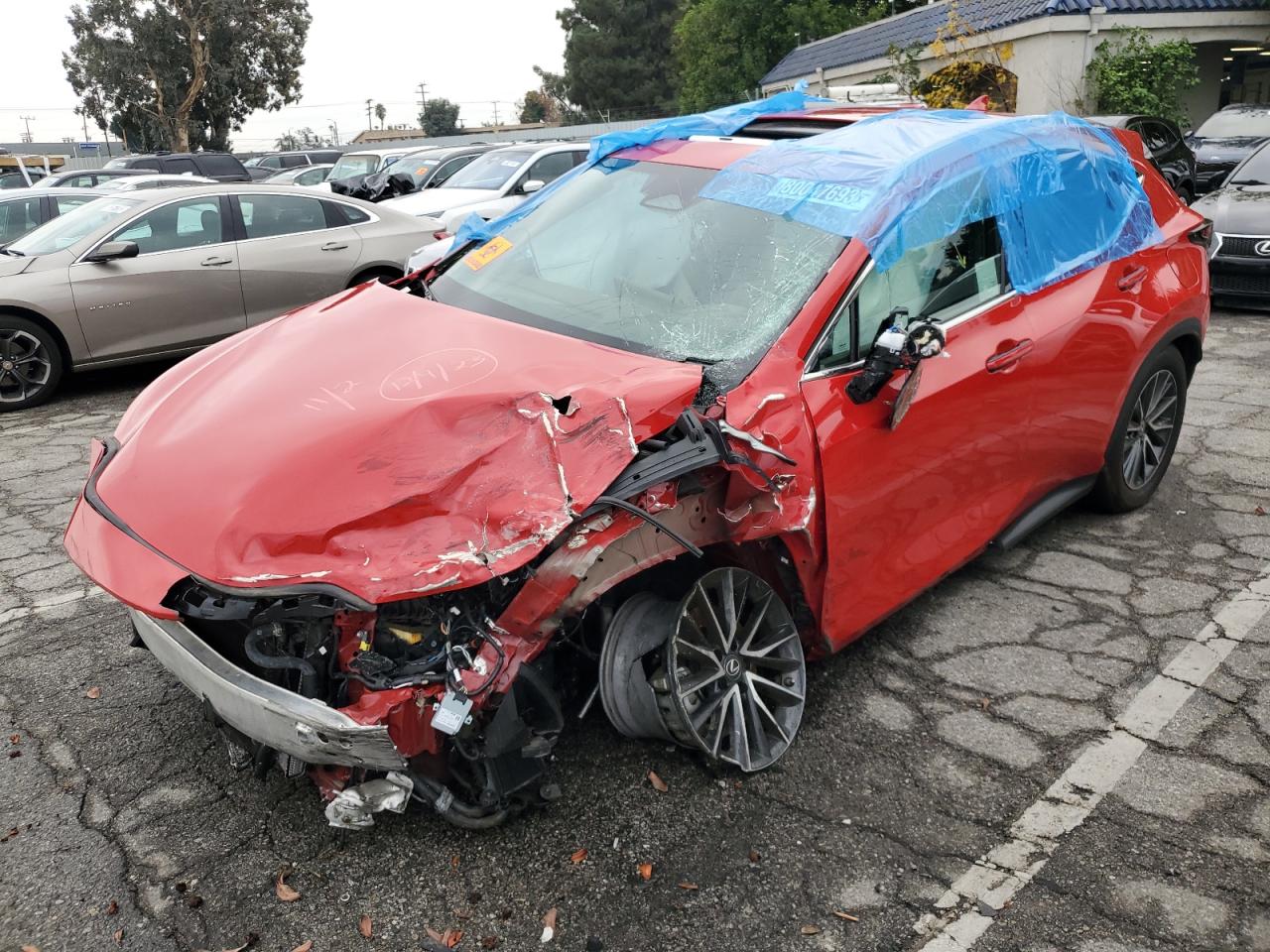 Obraz 1 z 2023 LEXUS NX 350H 2023 z VIN 2T2GKCEZ2PC015015