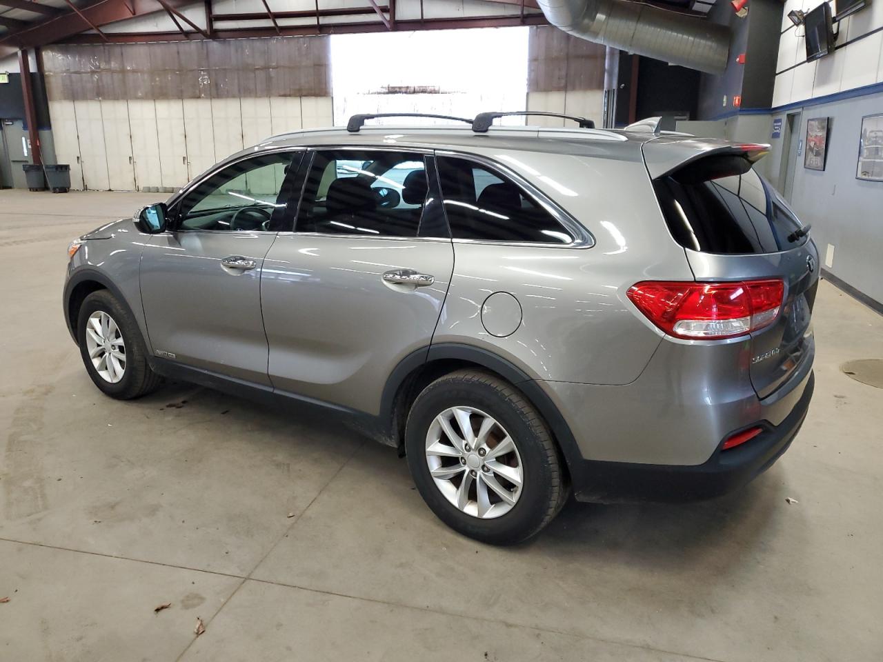 Image 2 of 2016 KIA SORENTO LX 2016 with VIN 5XYPGDA54GG044034