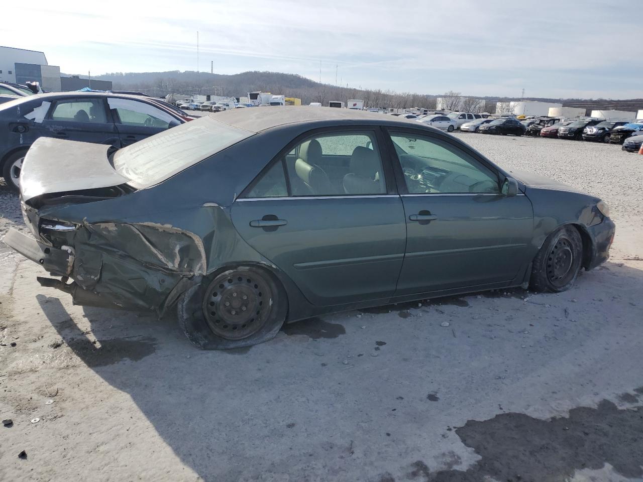 Obraz 3 z 2005 TOYOTA CAMRY LE 2005 z VIN 4T1BE32K65U072553