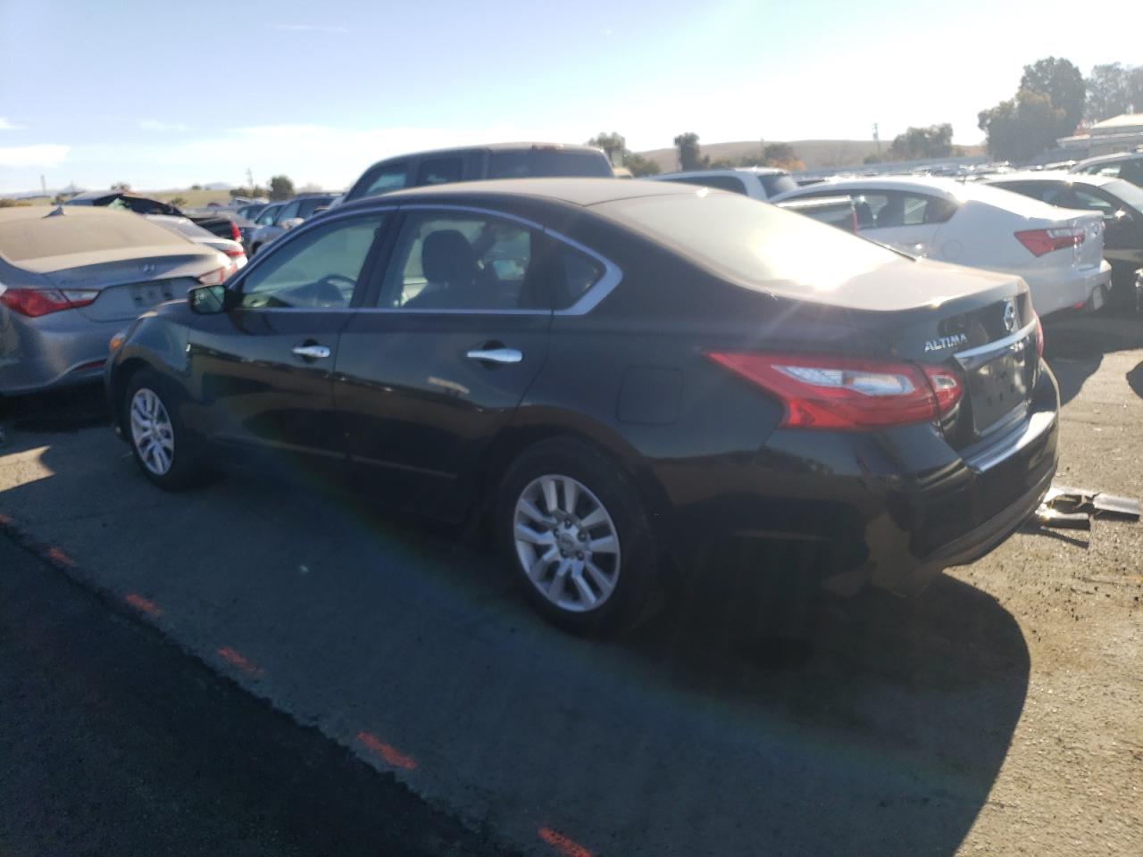 Image 2 of 2017 NISSAN ALTIMA 2.5 2017 with VIN 1N4AL3AP2HN305674