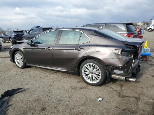 Image 2 of 2018 TOYOTA CAMRY HYBRID 2018 with VIN 4T1B21HK0JU009088