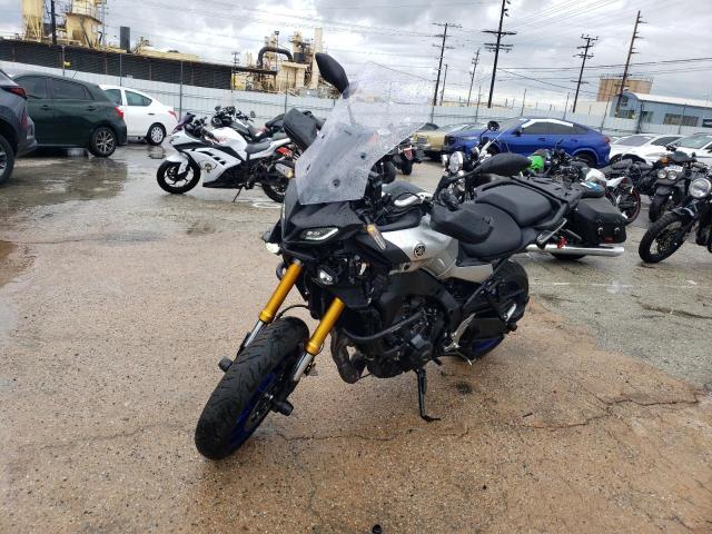 Obraz 2 z 2022 YAMAHA MTT09 GT 2022 z VIN JYARN74Y8NA000603