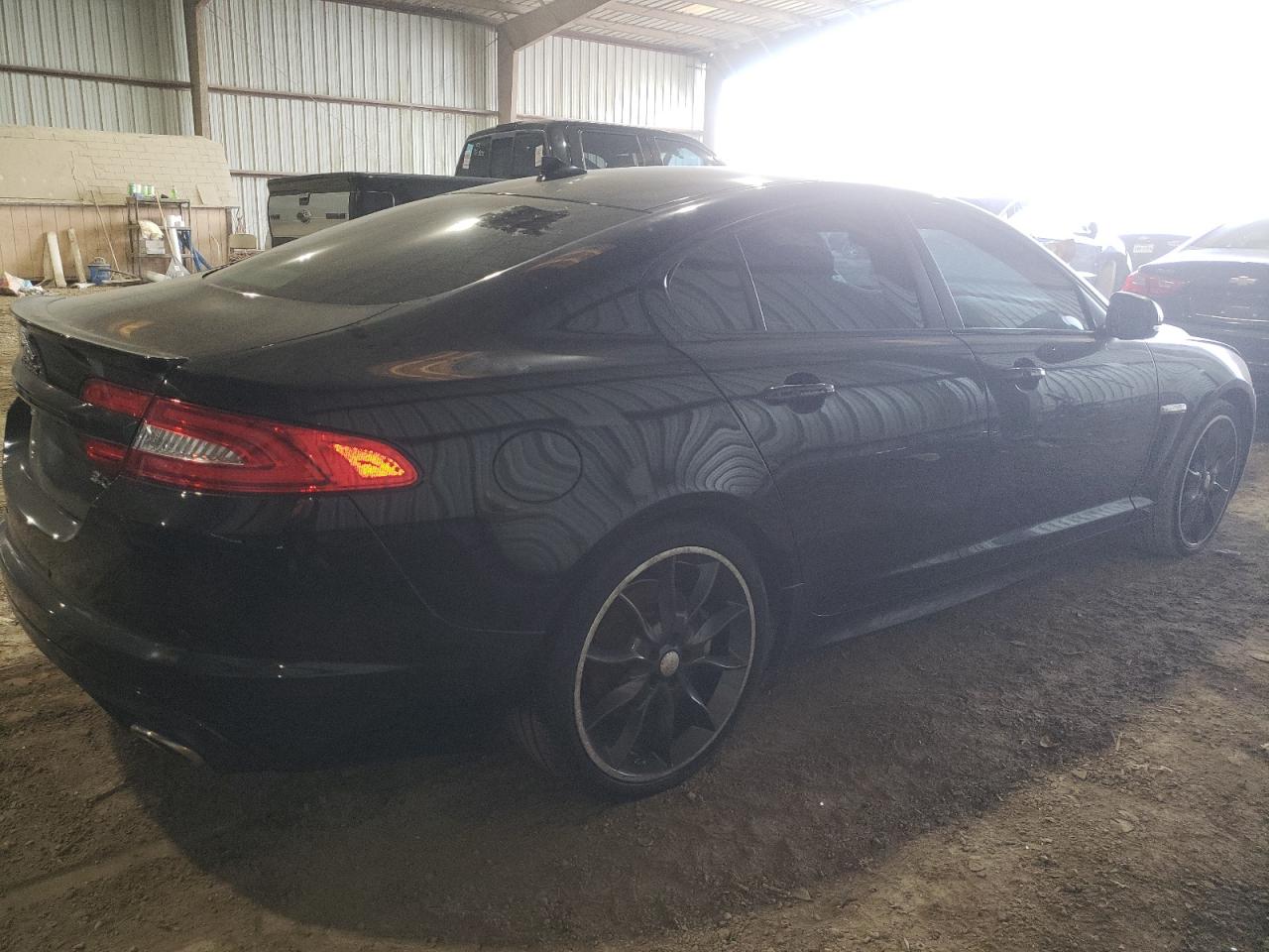 Obraz 3 z 2015 JAGUAR XF 3.0 SPORT 2015 z VIN SAJWA0F72F8U77164