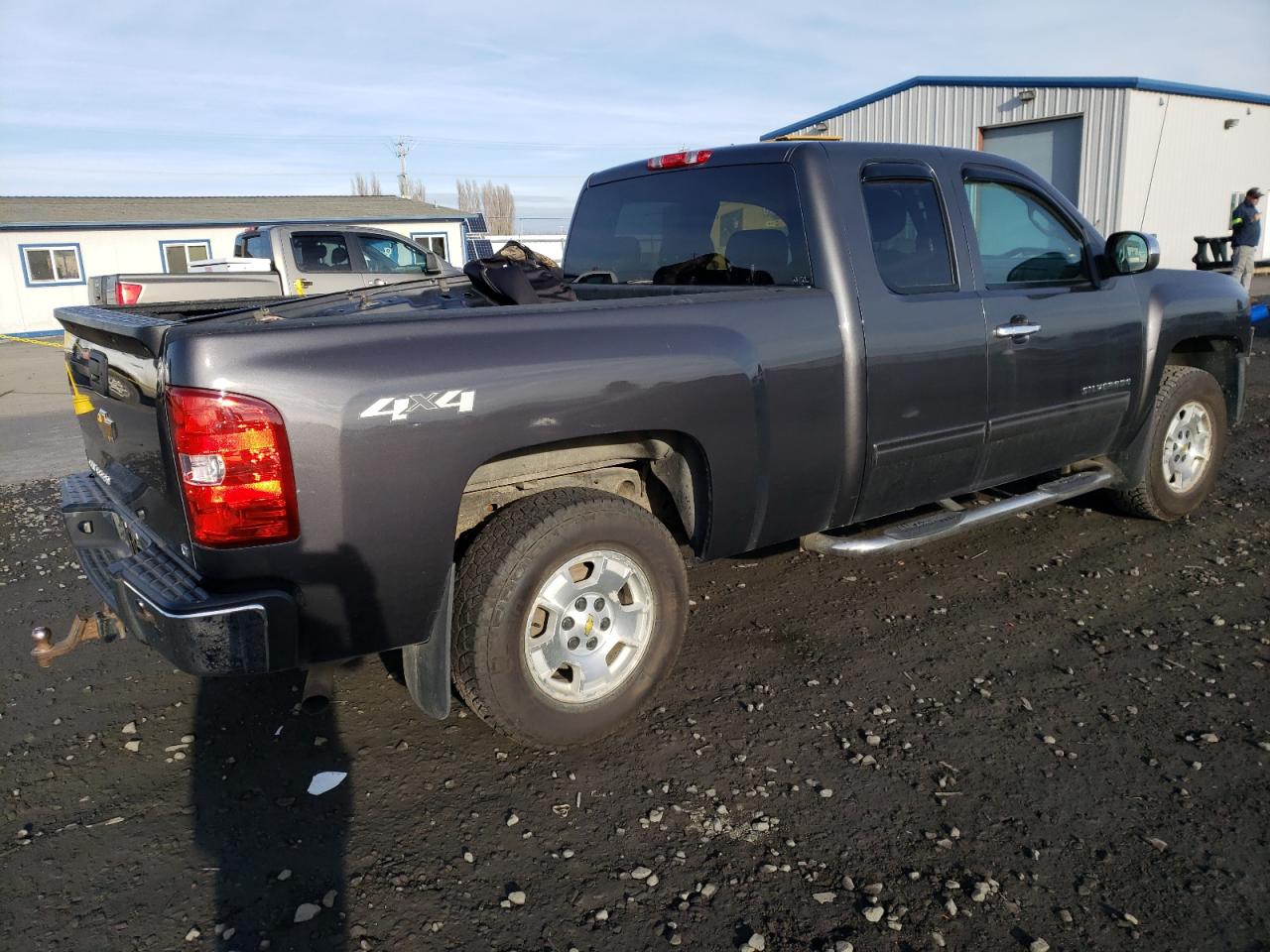Image 3 of 2011 CHEVROLET SILVERADO K1500 LT 2011 with VIN 1GCRKSE30BZ282204