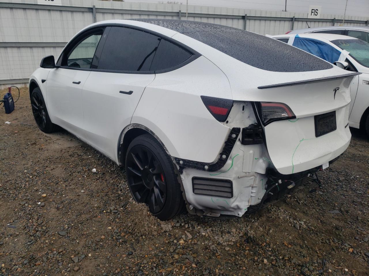 Изображение 2 2021 TESLA MODEL Y  2021 с VIN 5YJYGAEEXMF282308