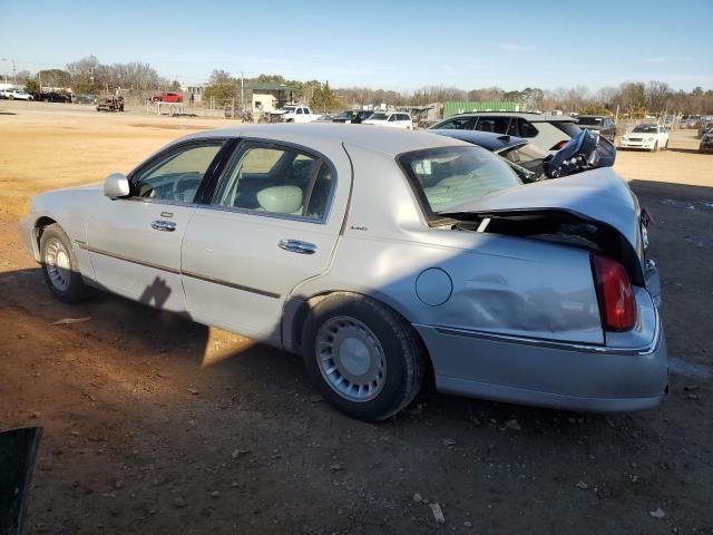 Image 2 of 2001 LINCOLN TOWN CAR EXECUTIVE 2001 with VIN 1LNHM81W51Y715024