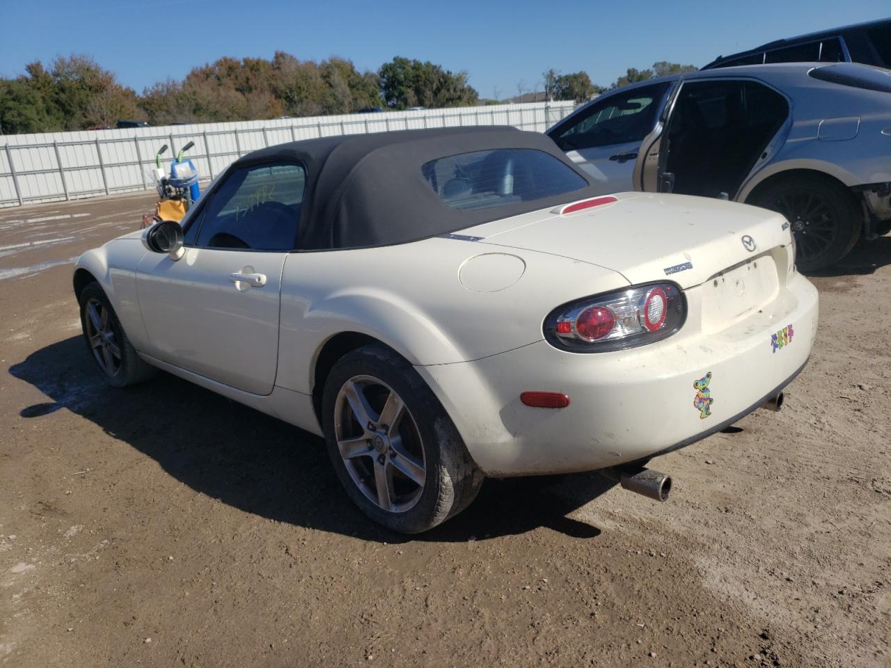 Image 2 of 2006 MAZDA MX-5 MIATA  2006 with VIN JM1NC25F860121504
