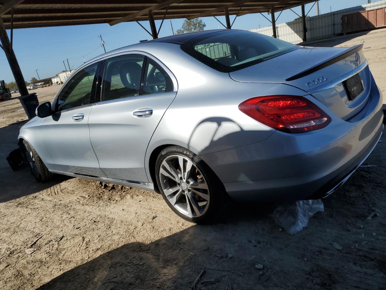 Image 2 of 2015 MERCEDES-BENZ C 300 2015 with VIN 55SWF4JB5FU073096