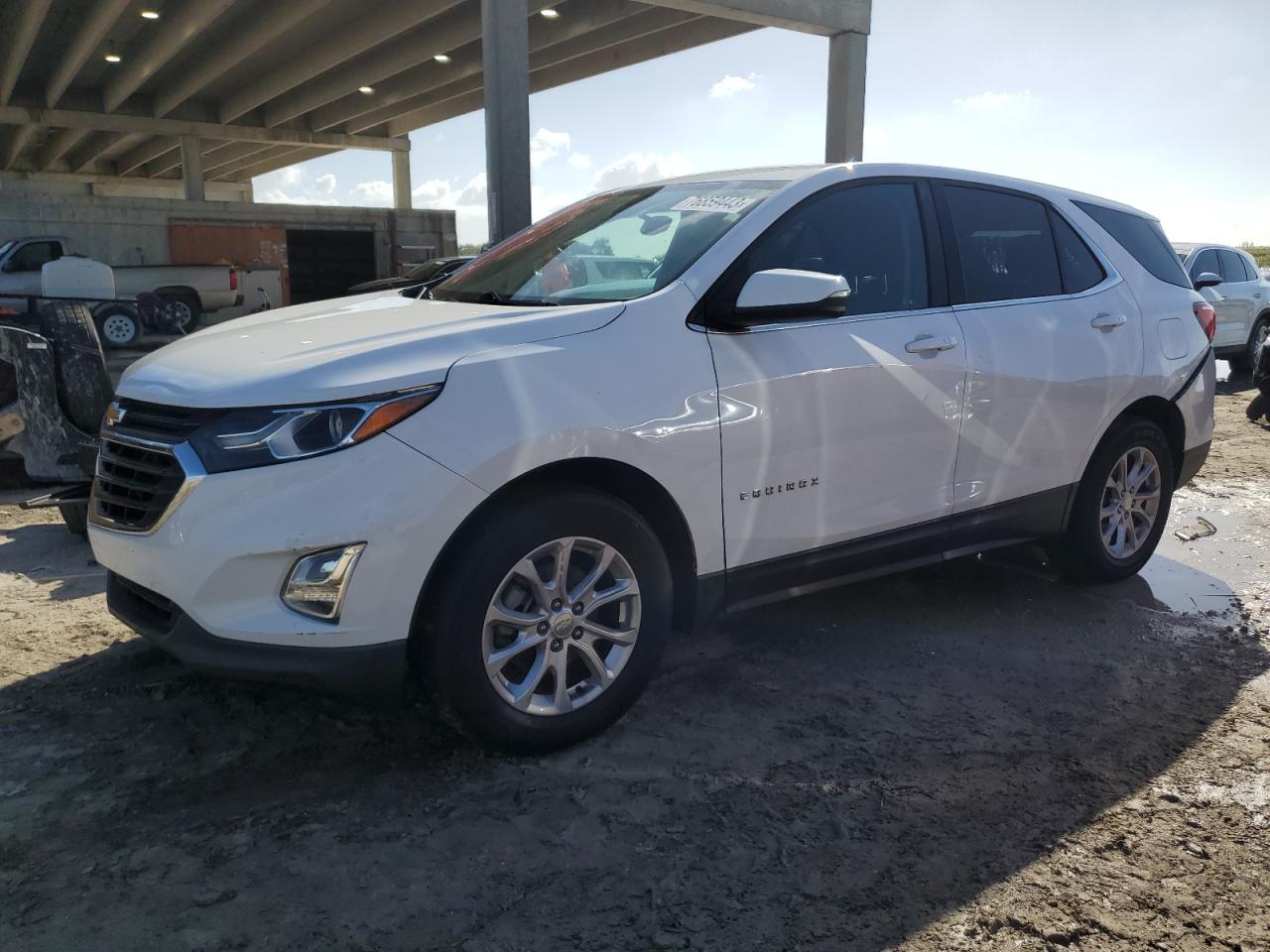 Image 1 of 2018 CHEVROLET EQUINOX LT 2018 with VIN 3GNAXJEV2JL411907