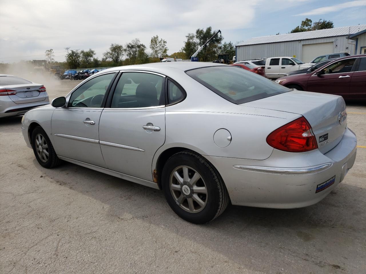 Image 2 of Buick Lacrosse Cxl 2009 with VIN 2G4WD582991250769