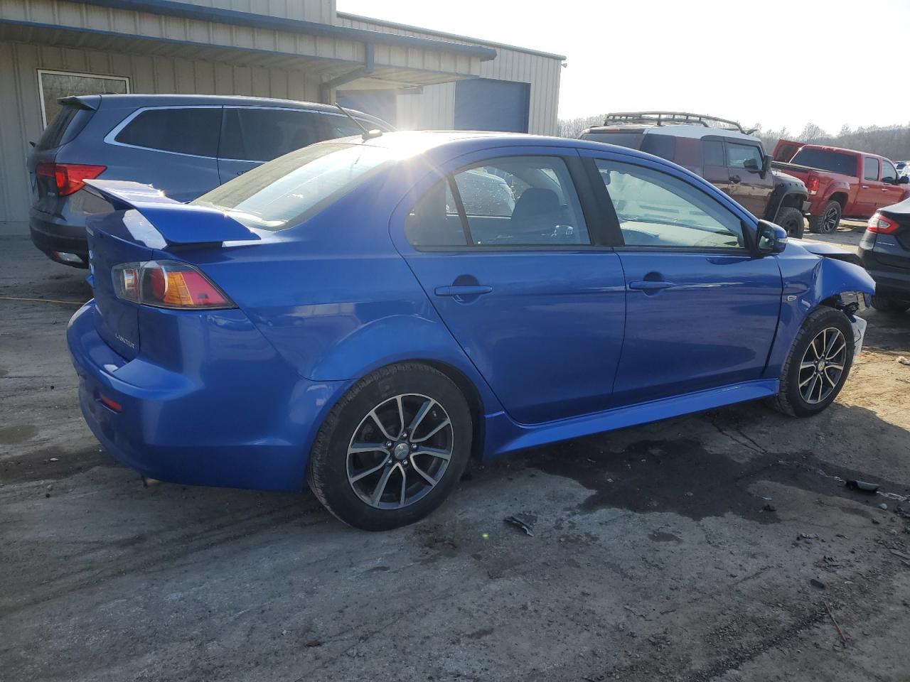 Изображение 3 2017 MITSUBISHI LANCER ES 2017 с VIN JA32U2FUXHU006121