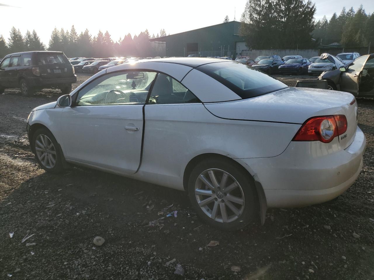 Image 2 of 2007 VOLKSWAGEN EOS 2.0T LUXURY 2007 with VIN WVWFA71F67V032547