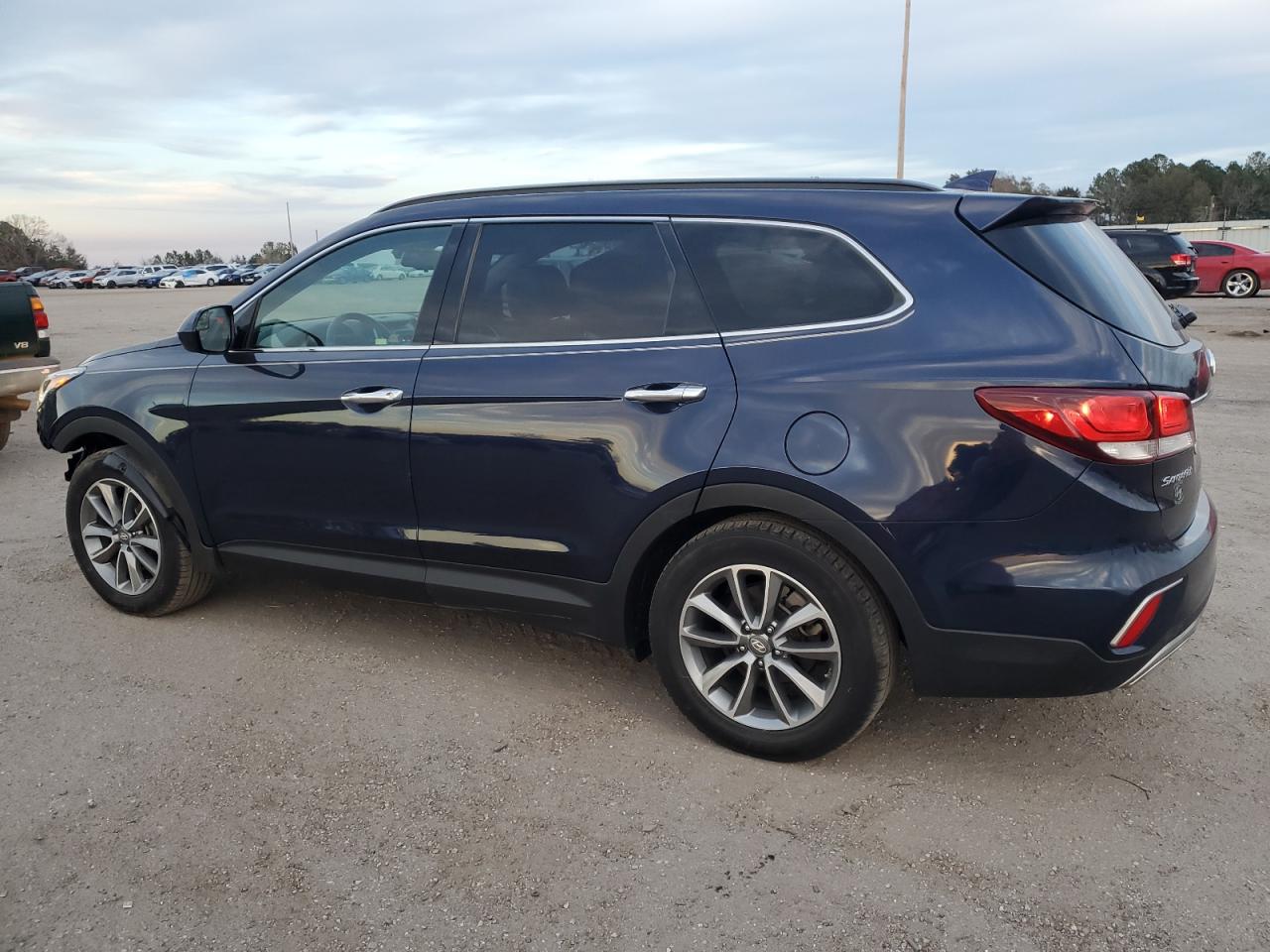 Image 2 of 2018 HYUNDAI SANTA FE SE 2018 with VIN KM8SM4HF0JU259641