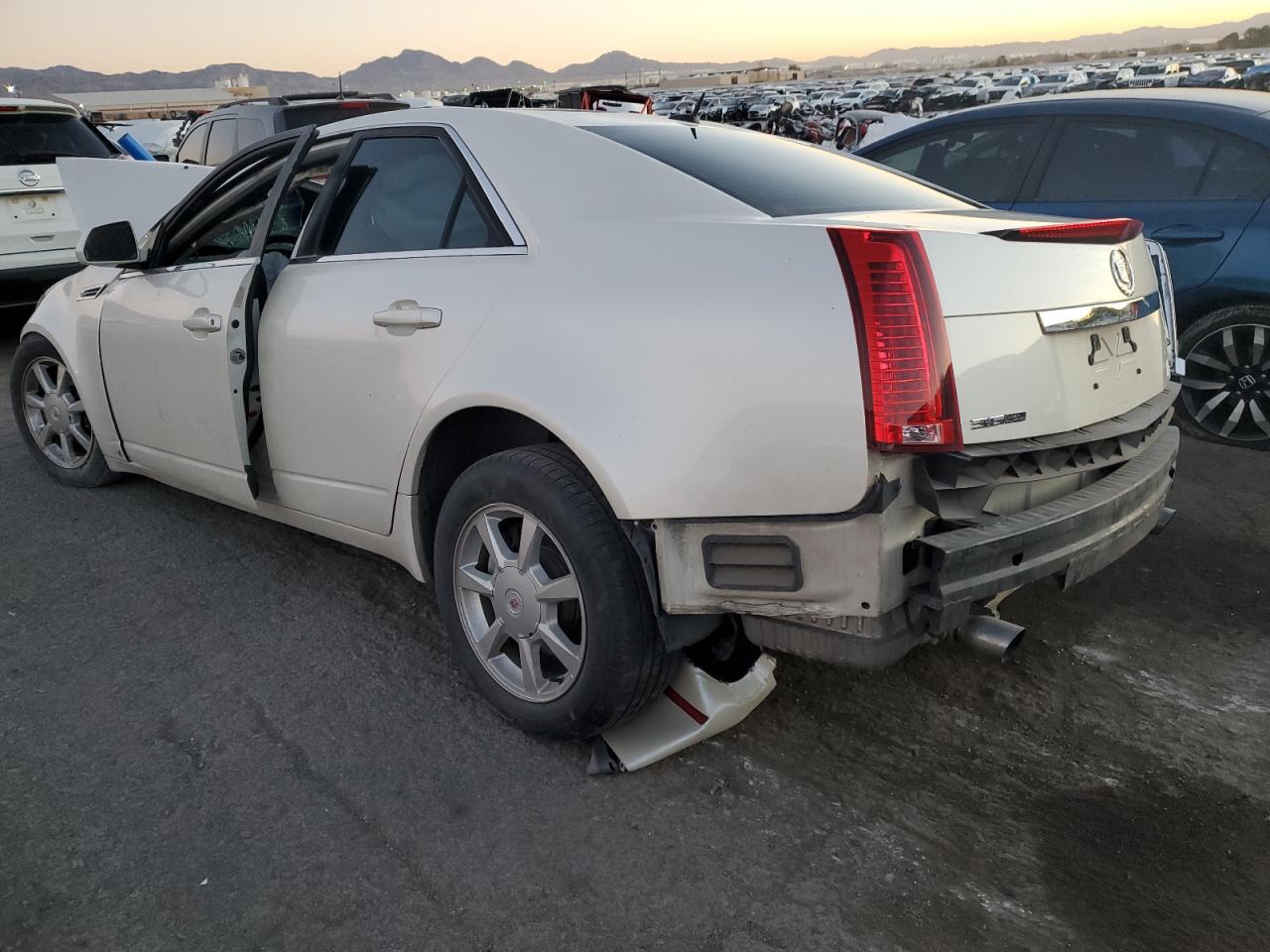 Image 2 of 2008 CADILLAC CTS HI FEATURE V6 2008 with VIN 1G6DV57V480128807