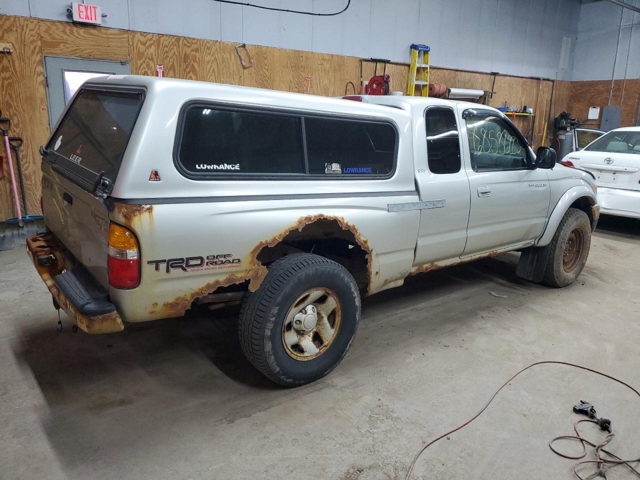 Image 3 of 2003 TOYOTA TACOMA XTRACAB 2003 with VIN 5TEWN72N73Z283806