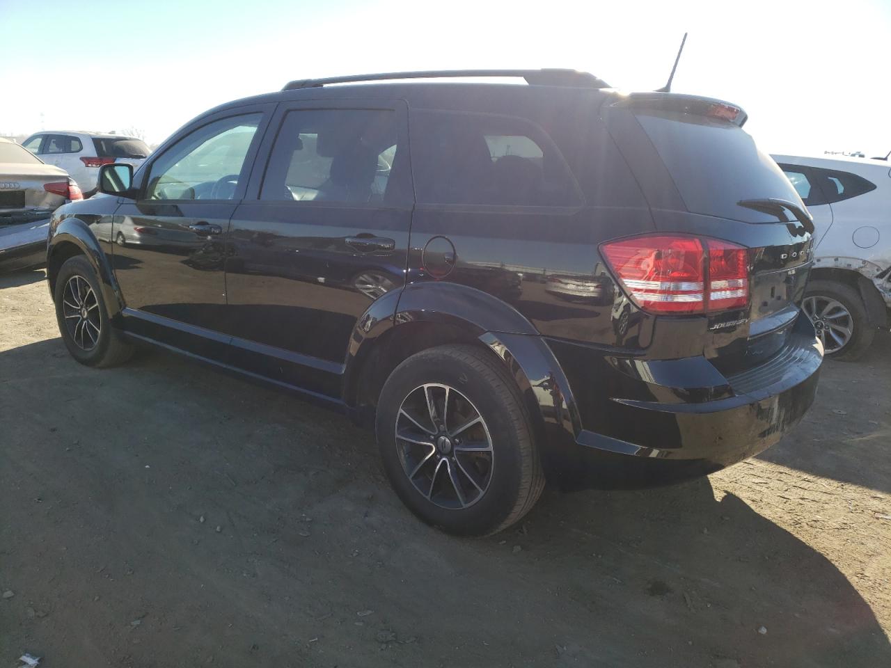 Obraz 2 z 2018 DODGE JOURNEY SE 2018 z VIN 3C4PDCAB4JT445754