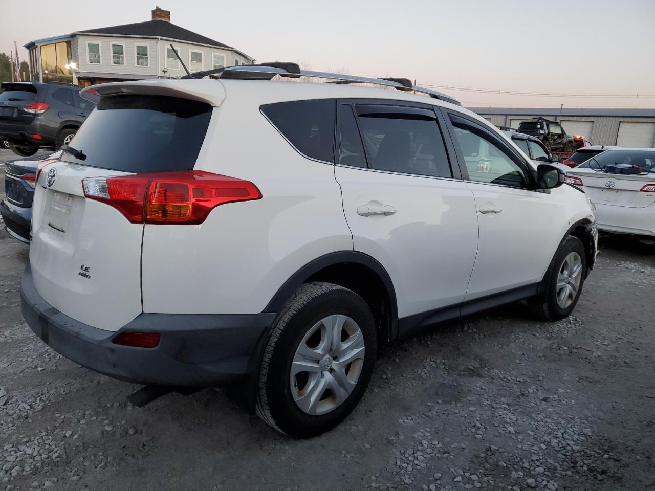 Image 3 of 2015 TOYOTA RAV4 LE 2015 with VIN JTMBFREV2FD120318