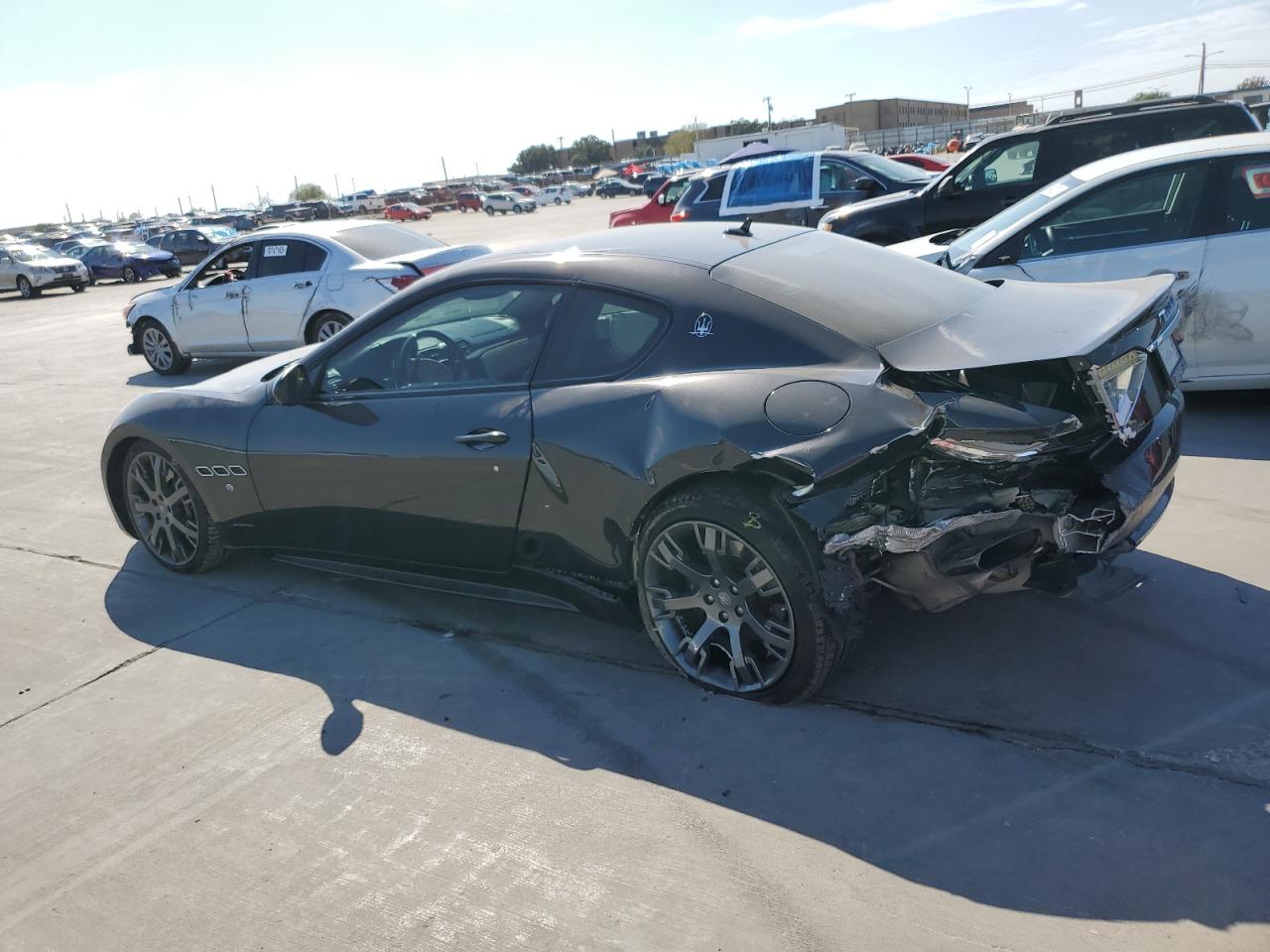 Obraz 2 z 2013 MASERATI GRANTURISMO S 2013 z VIN ZAM45VLA8D0073316