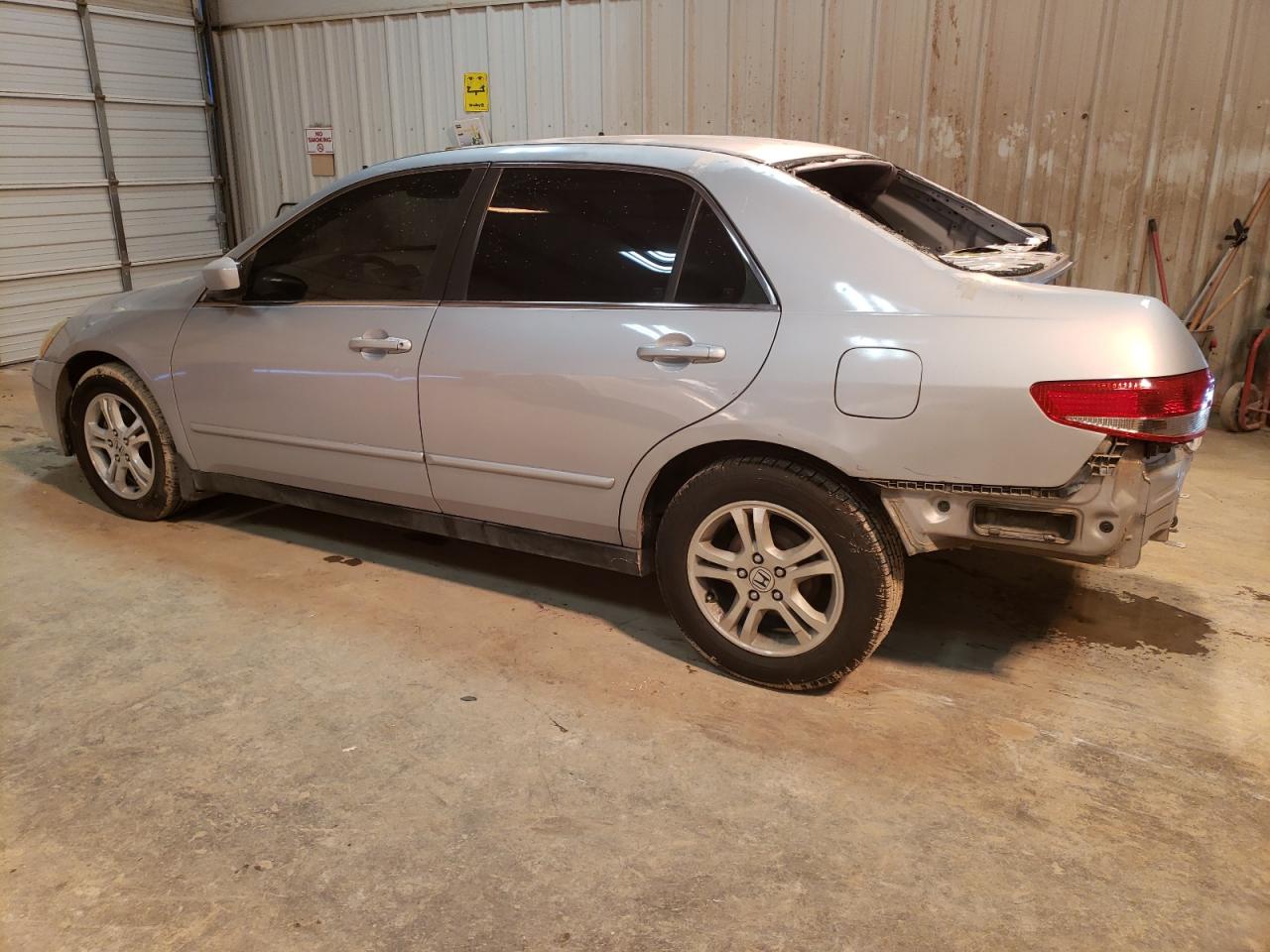 Изображение 2 2003 HONDA ACCORD LX 2003 с VIN JHMCM55313C025301