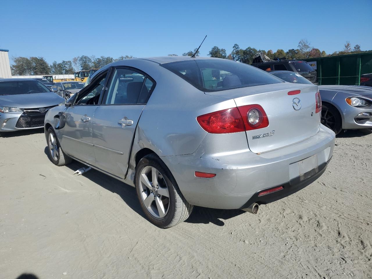 Изображение 2 2006 MAZDA 3 I 2006 с VIN JM1BK32G461541618