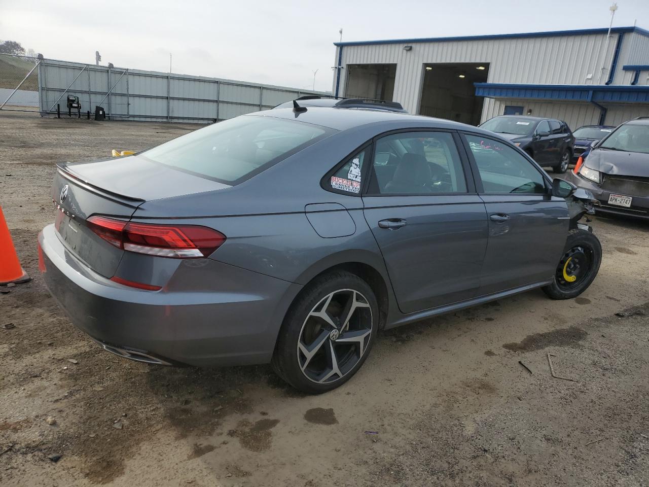 Obraz 3 z 2020 VOLKSWAGEN PASSAT R-LINE 2020 z VIN 1VWMA7A36LC026523
