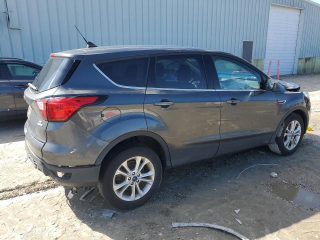 Image 3 of 2019 FORD ESCAPE SE 2019 with VIN 1FMCU0GD0KUB84700