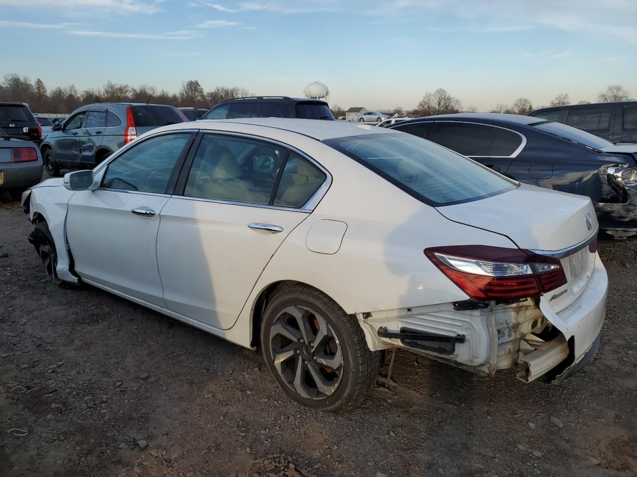 Изображение 2 2016 HONDA ACCORD EXL 2016 с VIN 1HGCR2F8XGA239976