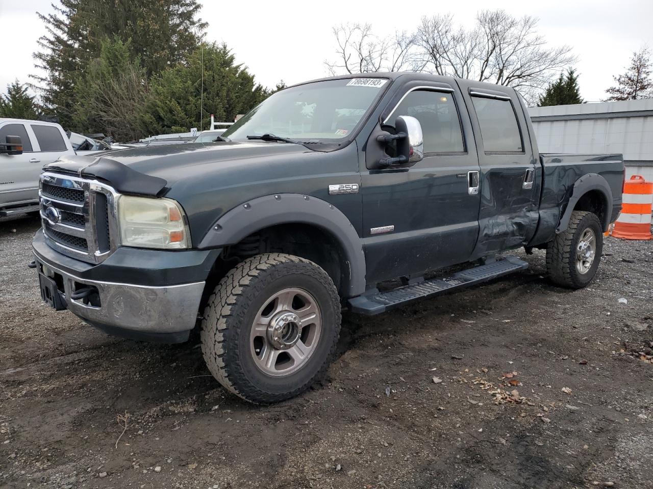 Image 1 of 2005 FORD F250 SUPER DUTY 2005 with VIN 1FTSW21P05EC31649